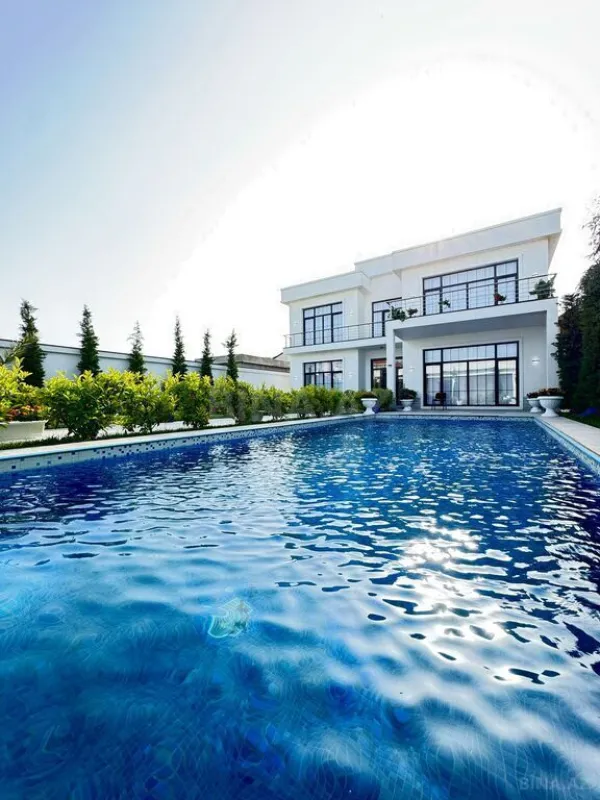 Satılır 5 otaqlı həyət evi 350 m²