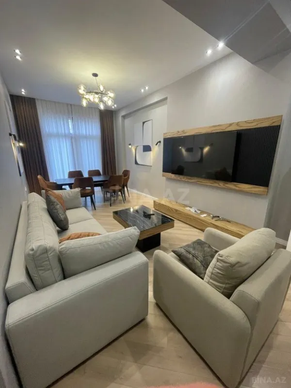 Kirayə verilir 2 otaqlı mənzil 100 m²