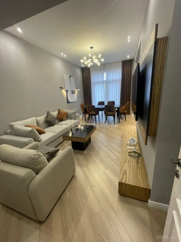 Kirayə verilir 2 otaqlı mənzil 100 m²