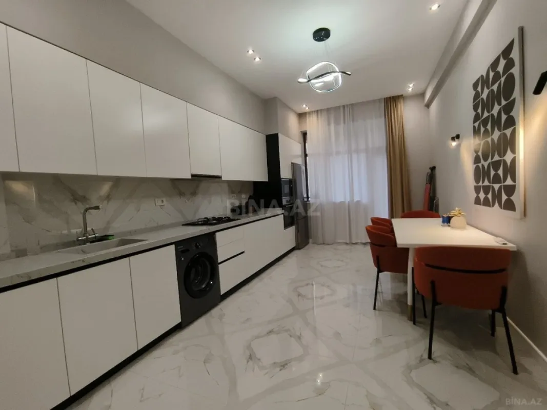 Kirayə verilir 2 otaqlı mənzil 100 m²