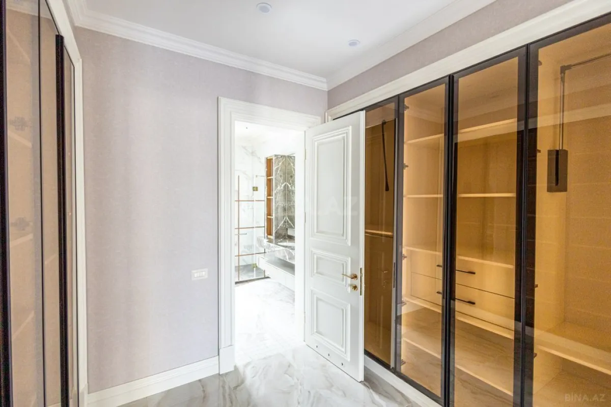 Satılır həyət evi 950 m²