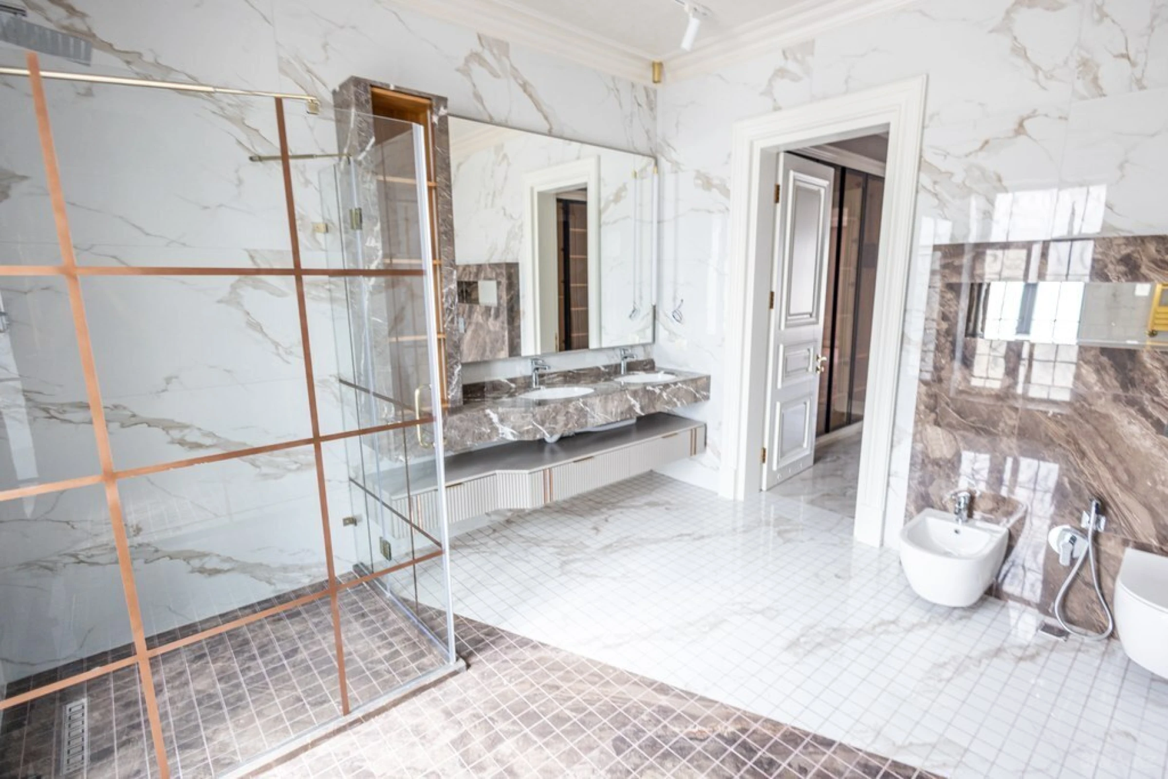 Satılır həyət evi 950 m²