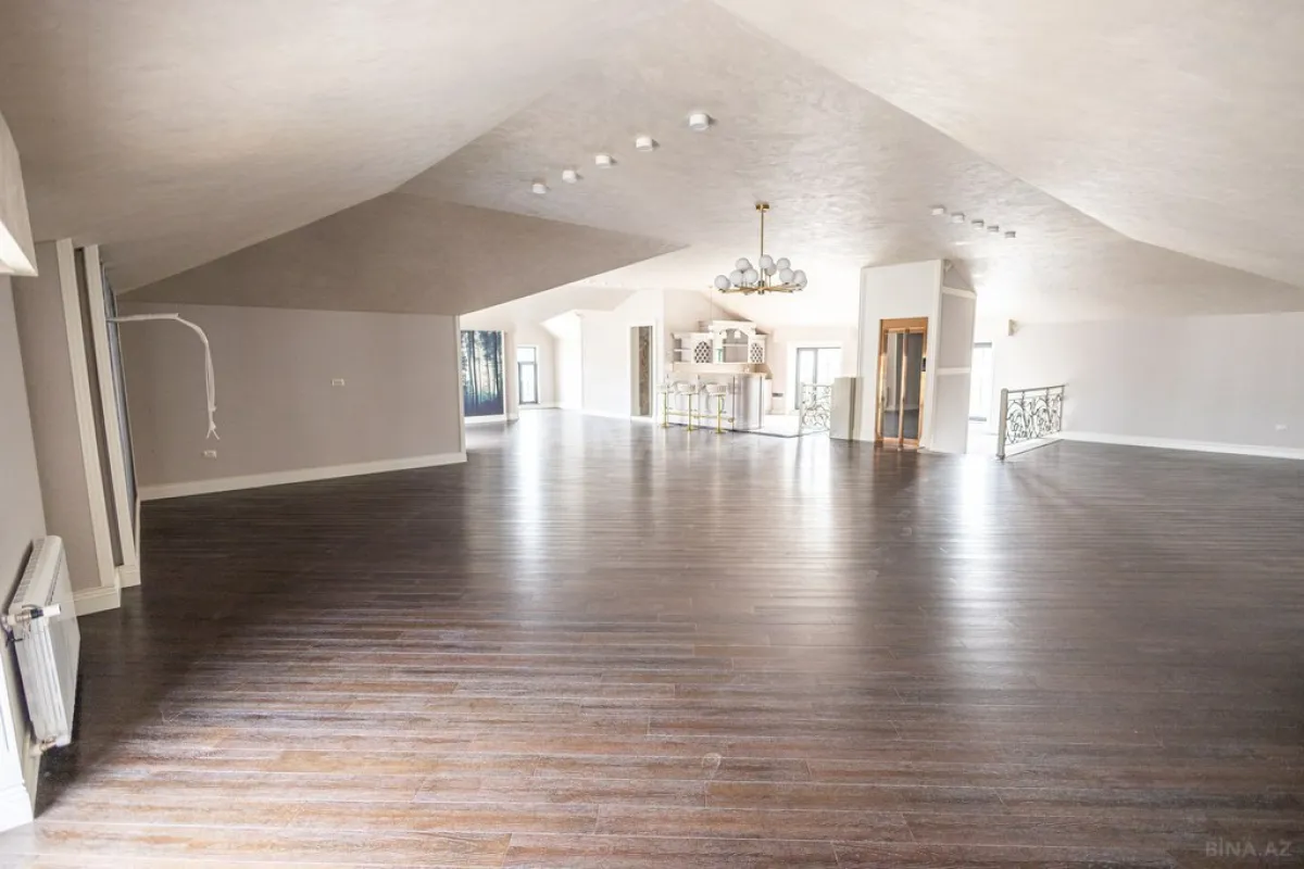 Satılır həyət evi 950 m²