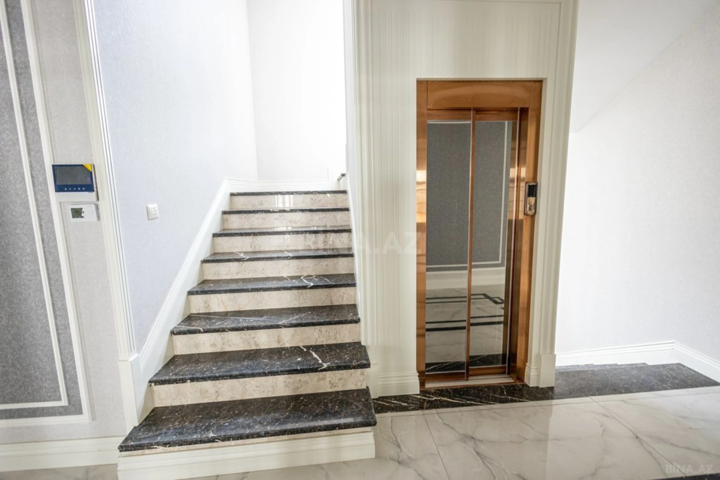 Satılır həyət evi 950 m²