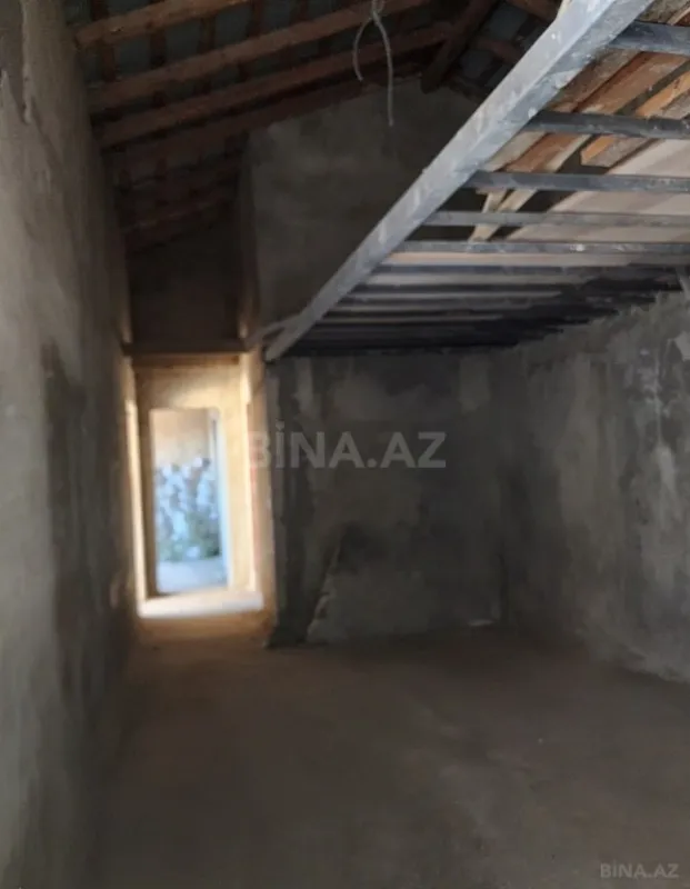 Satılır 4 otaqlı mənzil 150 m²