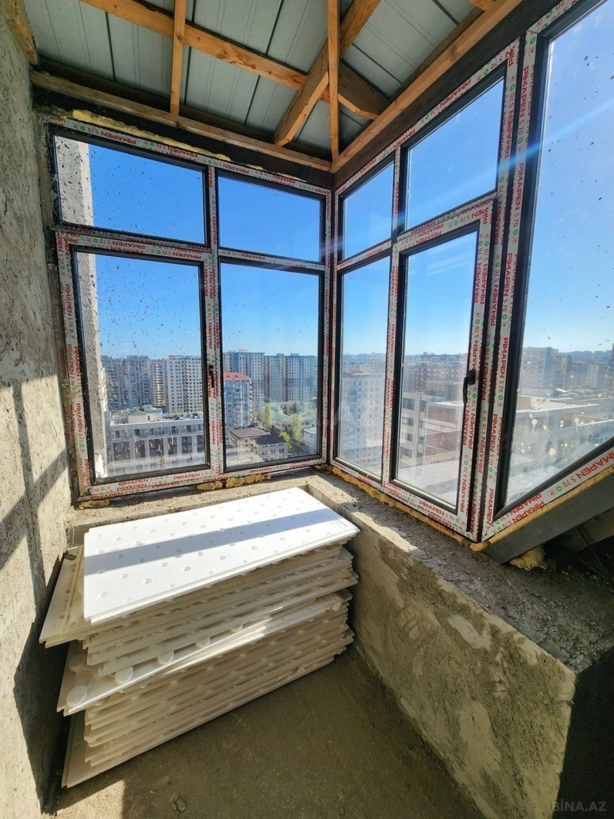 Satılır 4 otaqlı mənzil 150 m²