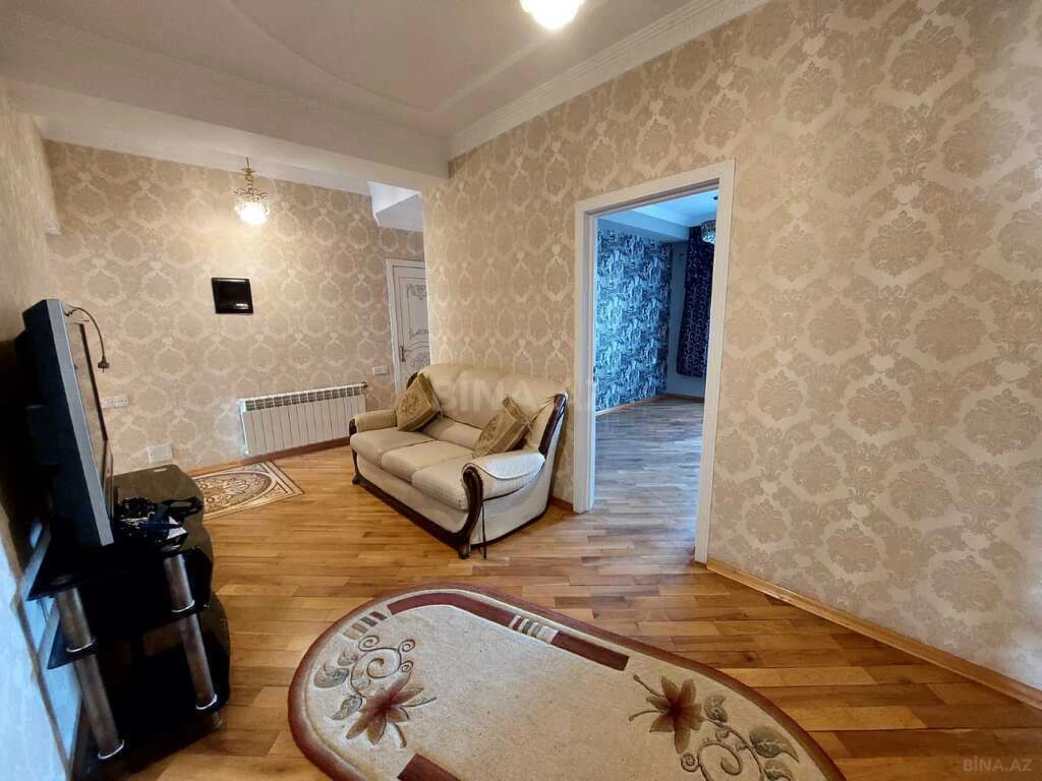 Kirayə verilir 5 otaqlı mənzil 160 m²