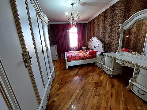 Kirayə verilir 5 otaqlı mənzil 160 m²