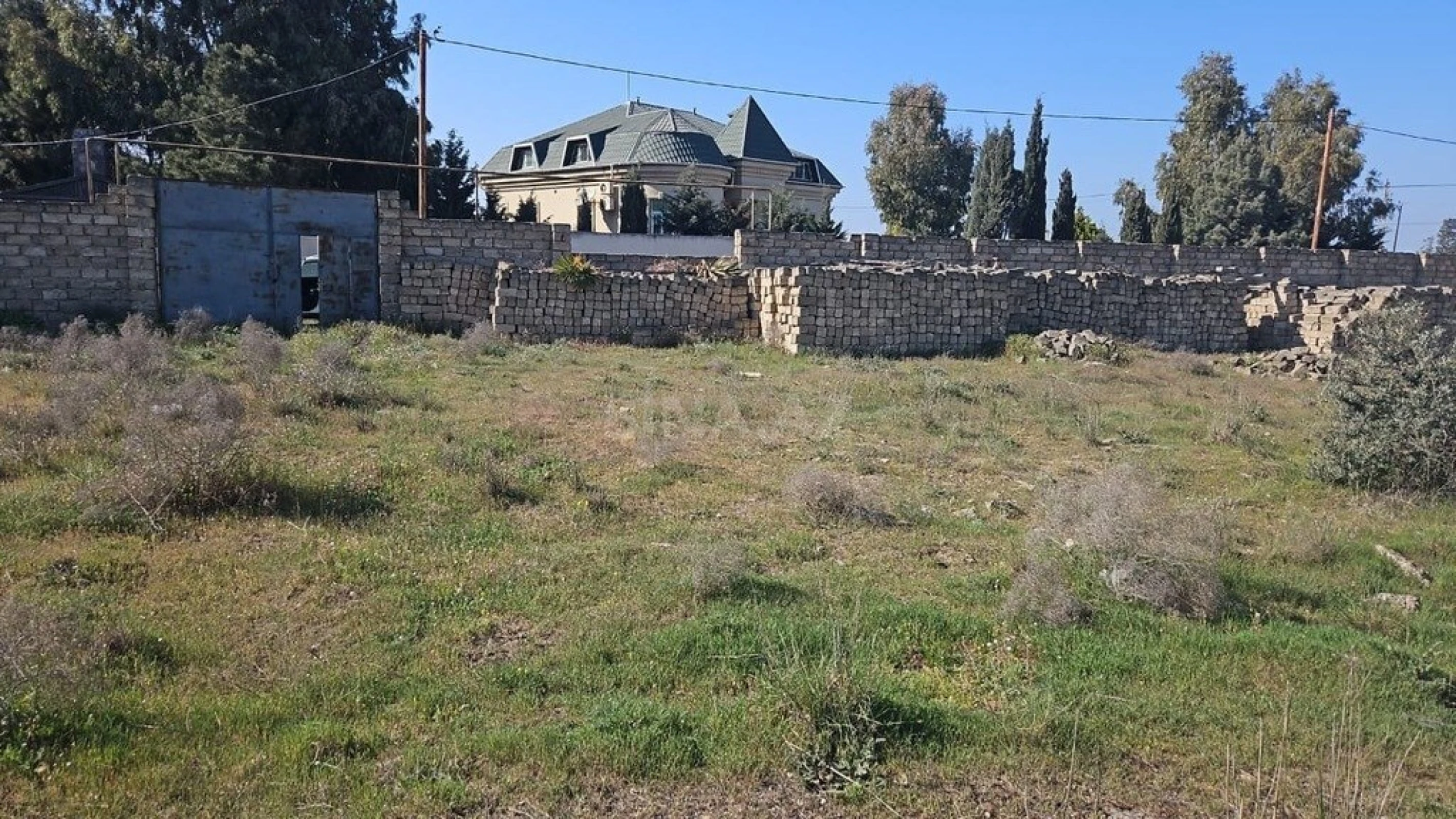 Satılır torpaq sahəsi 12 m²