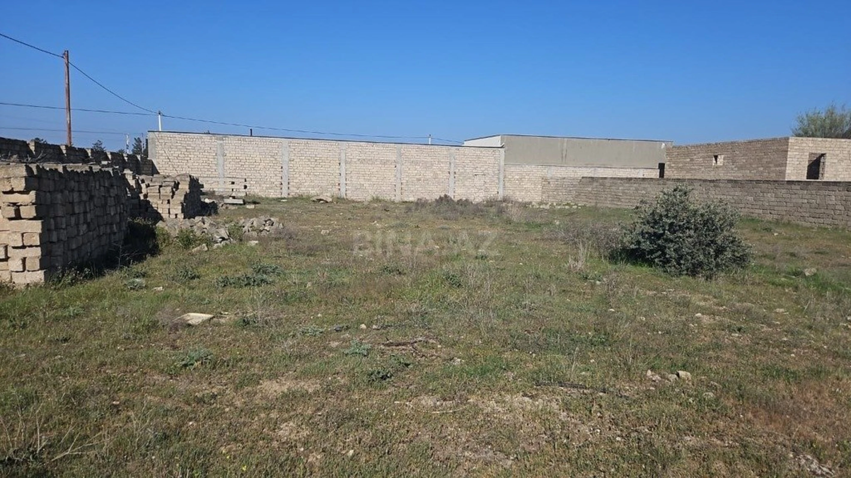 Satılır torpaq sahəsi 12 m²