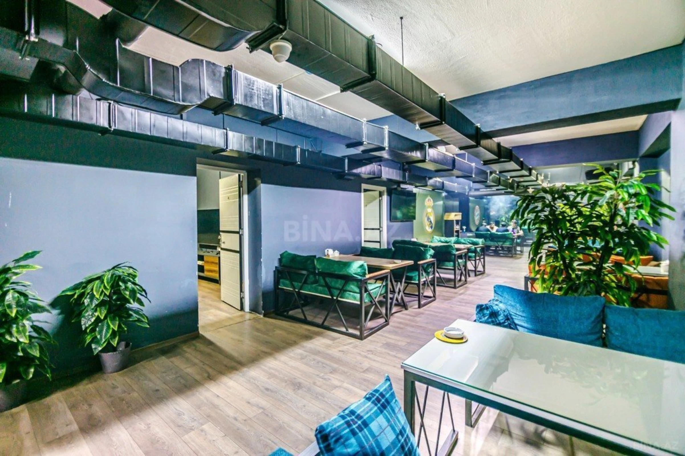 Satılır obyekt 442.1 m²