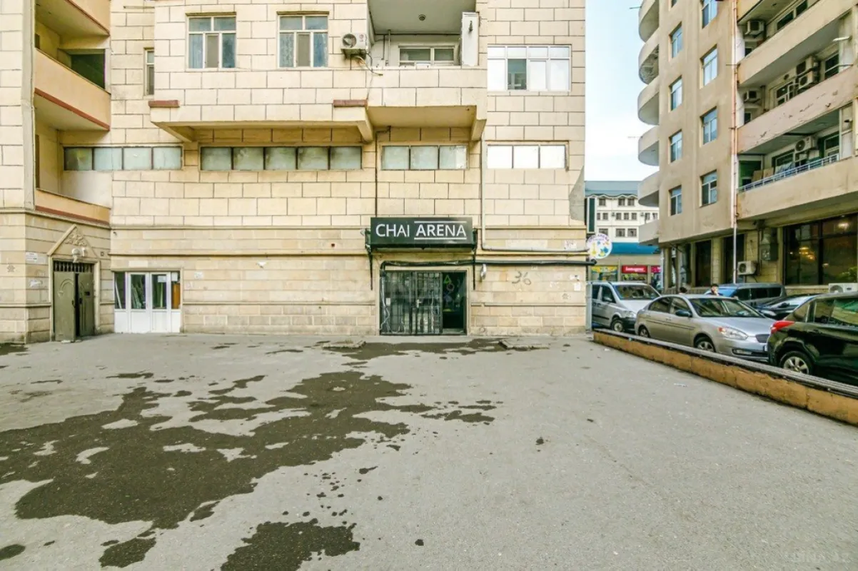 Satılır obyekt 442.1 m²