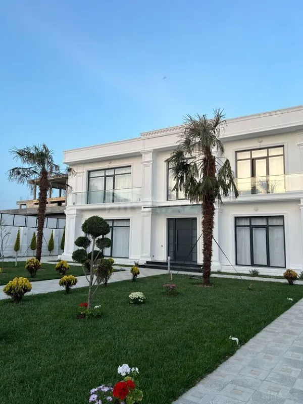 Kirayə verilir 6 otaqlı həyət evi 360 m²