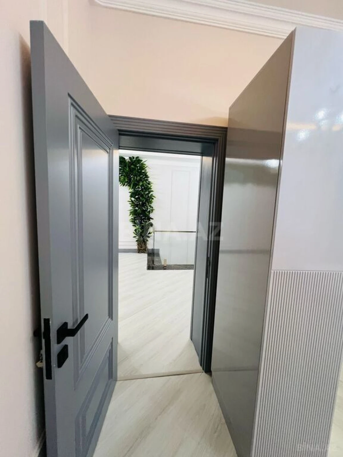 Kirayə verilir 6 otaqlı həyət evi 360 m²
