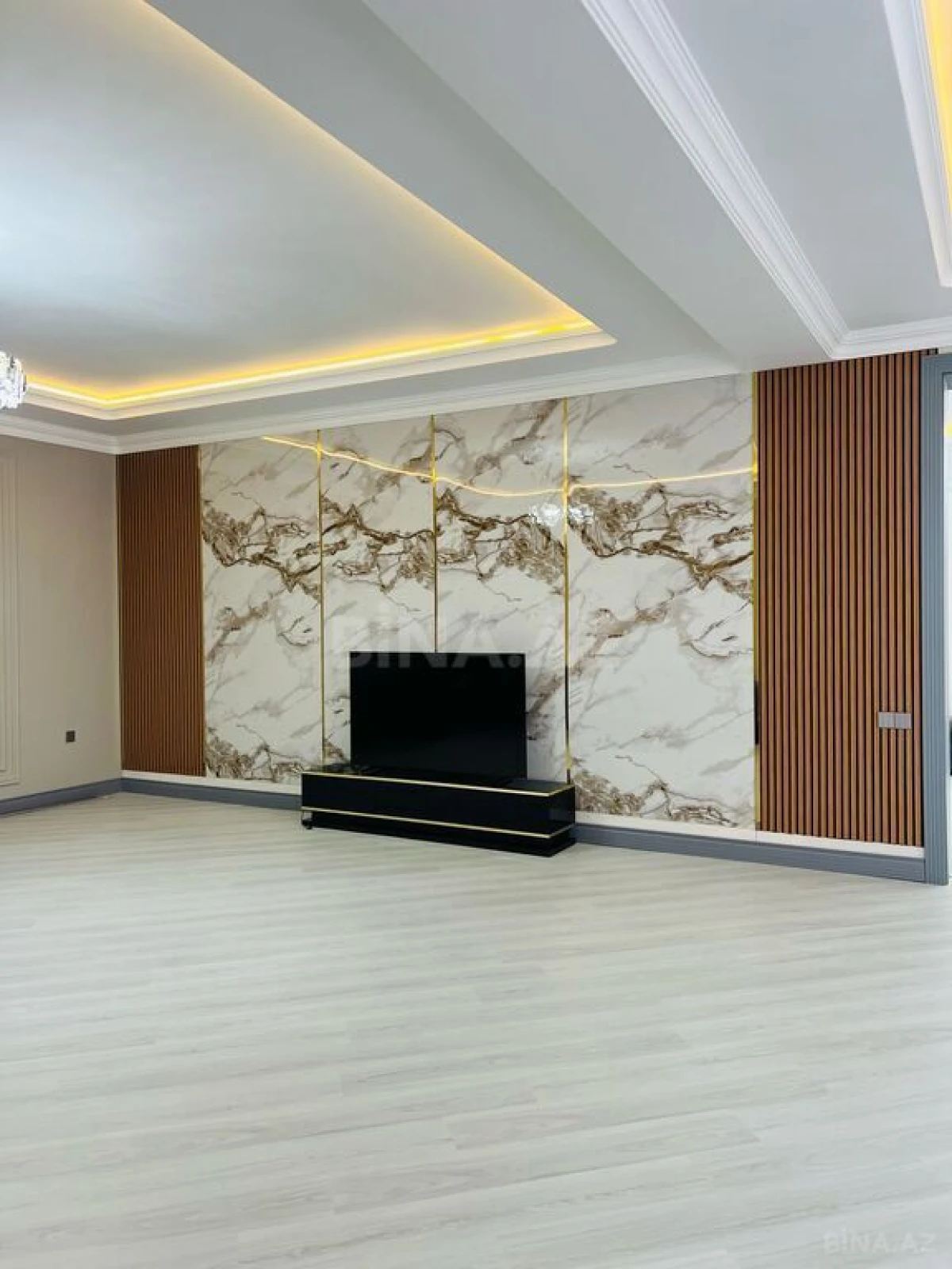 Kirayə verilir 6 otaqlı həyət evi 360 m²