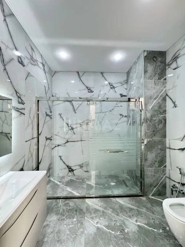 Satılır 5 otaqlı həyət evi 400 m²