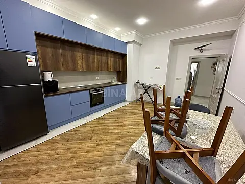 Kirayə verilir 3 otaqlı mənzil 130 m²