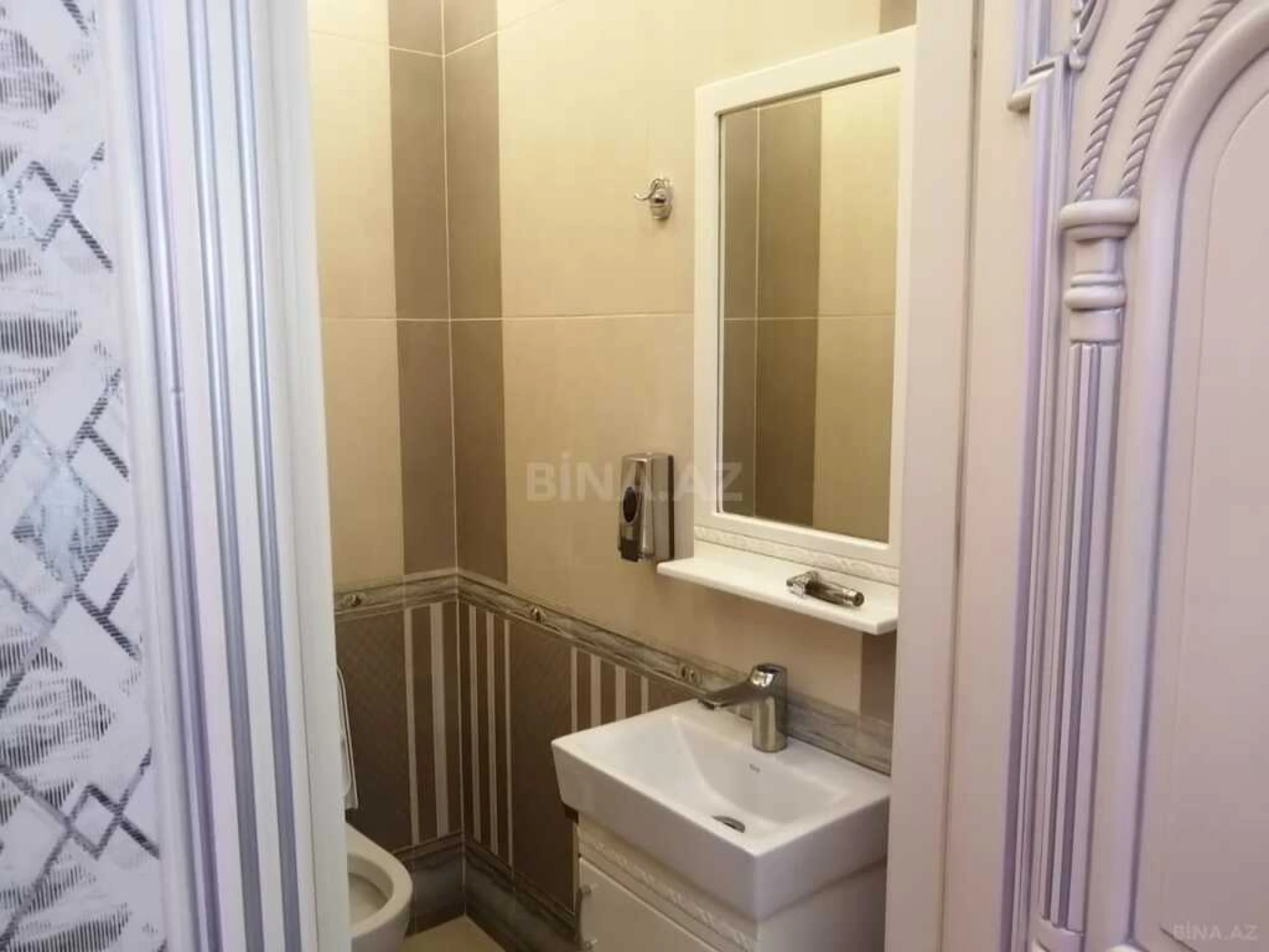 Kirayə verilir 3 otaqlı mənzil 160 m²