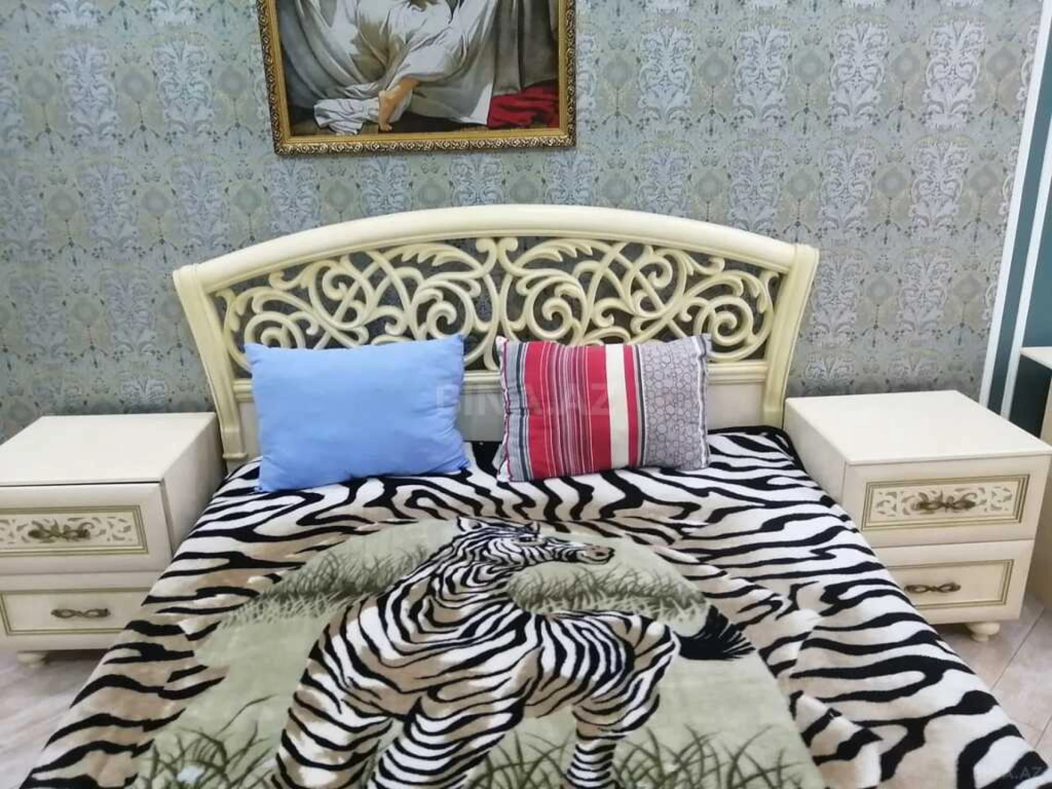 Kirayə verilir 3 otaqlı mənzil 160 m²