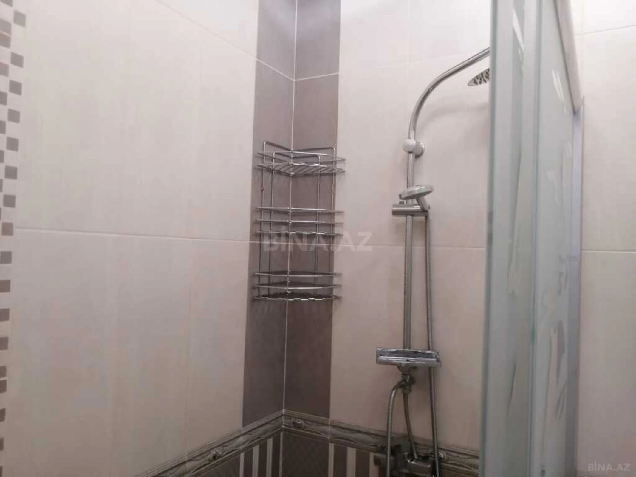 Kirayə verilir 3 otaqlı mənzil 160 m²