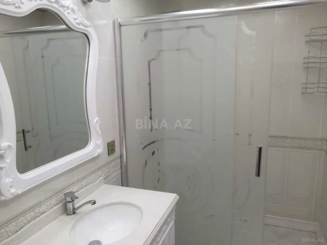 Kirayə verilir 3 otaqlı mənzil 160 m²