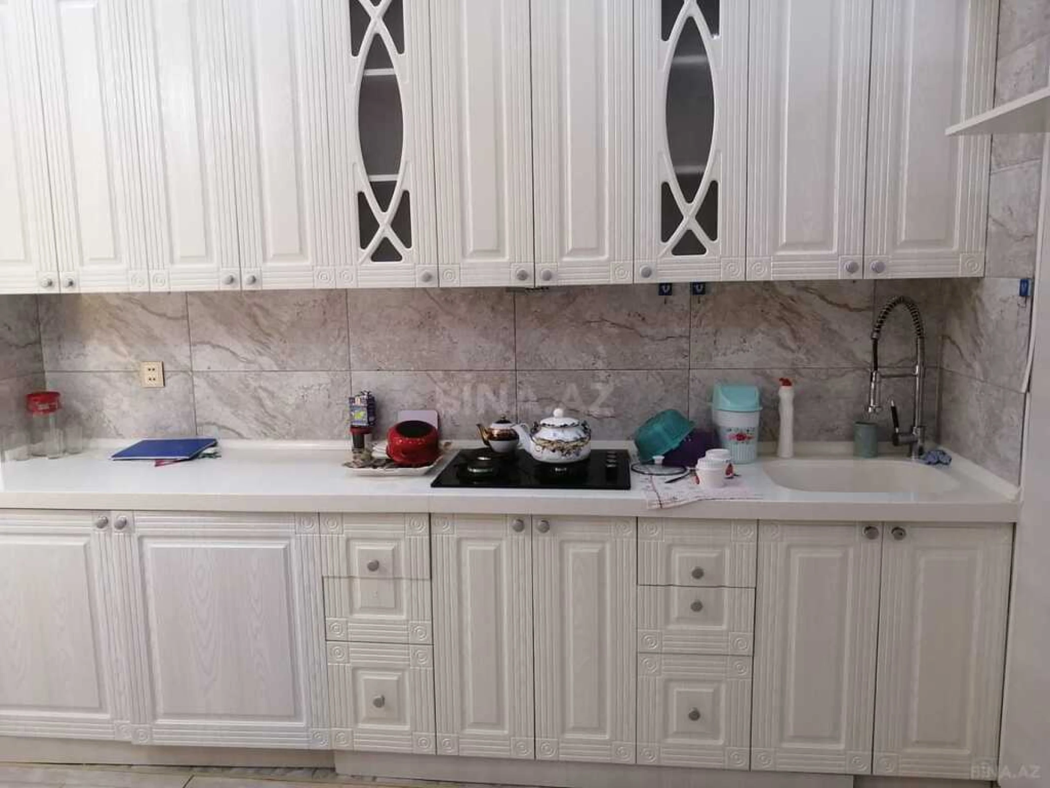 Kirayə verilir 3 otaqlı mənzil 160 m²