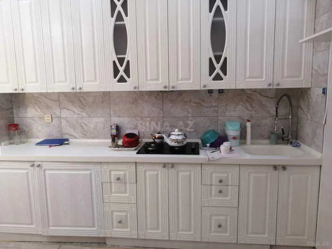 Kirayə verilir 3 otaqlı mənzil 160 m²