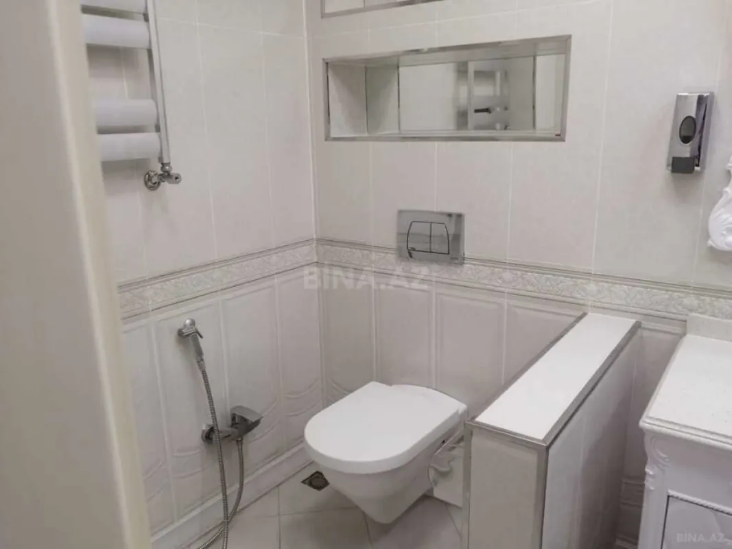 Kirayə verilir 3 otaqlı mənzil 160 m²