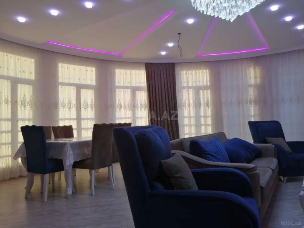 Kirayə verilir 3 otaqlı mənzil 160 m²
