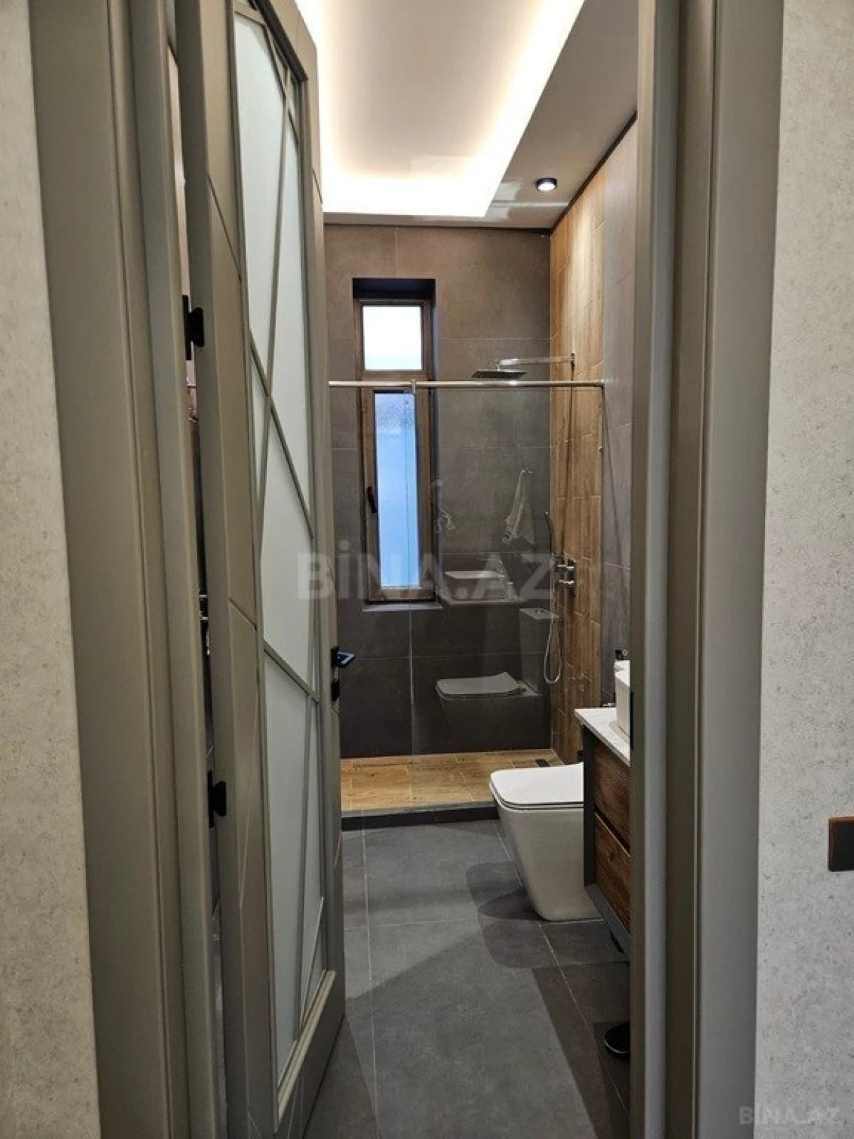 Kirayə verilir 4 otaqlı həyət evi 200 m²