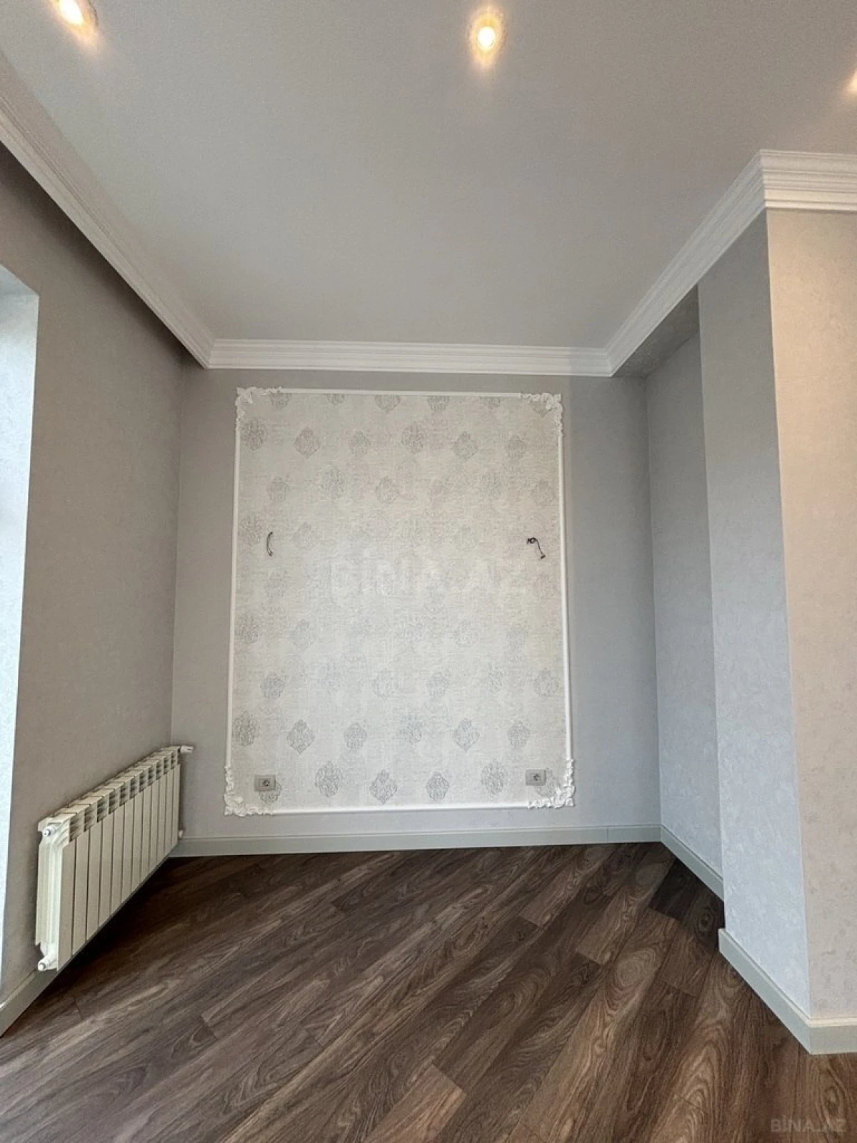 Satılır 5 otaqlı həyət evi 380 m²