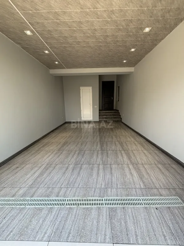 Satılır 5 otaqlı həyət evi 380 m²
