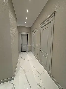 Satılır 5 otaqlı həyət evi 380 m²