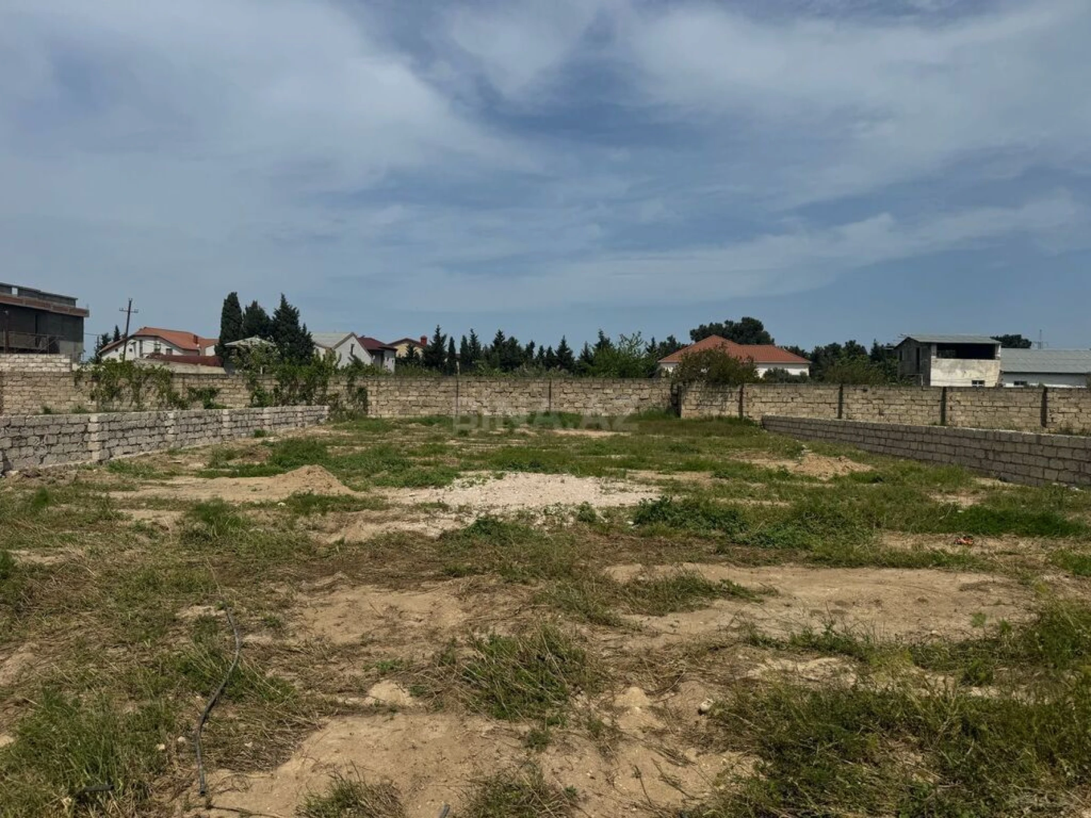 Satılır torpaq sahəsi 6 m²