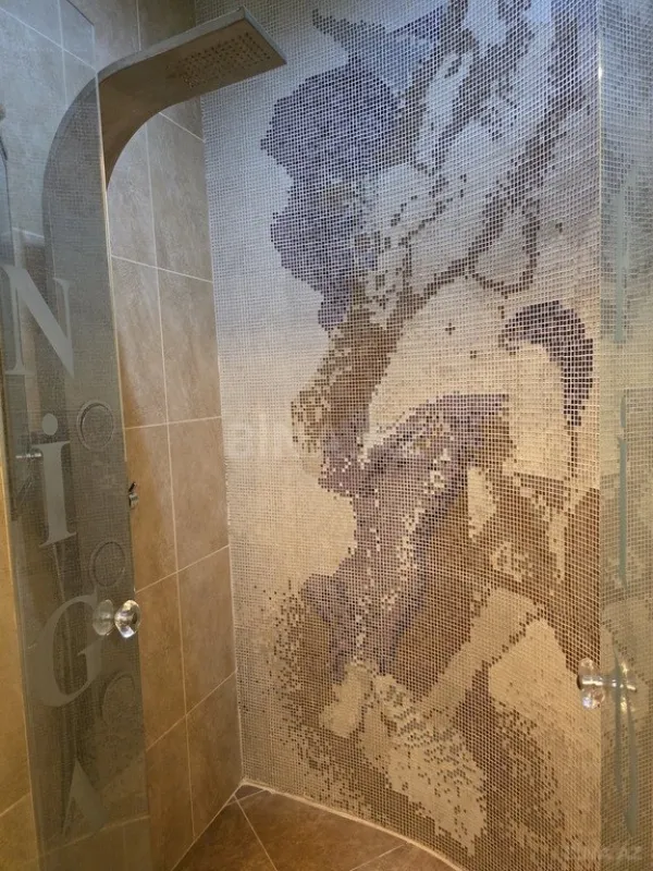 Satılır 4 otaqlı mənzil 217 m²