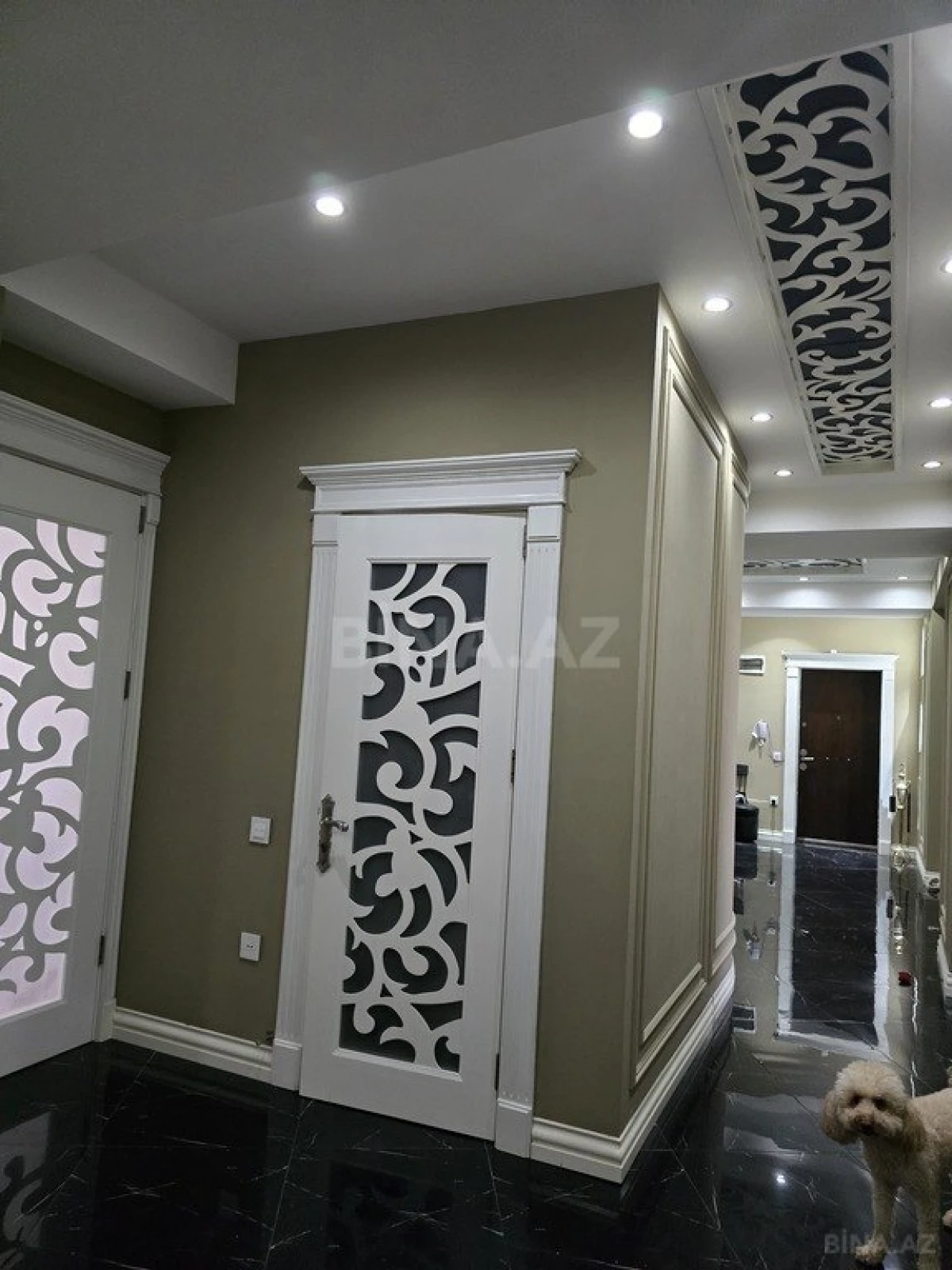 Satılır 4 otaqlı mənzil 217 m²