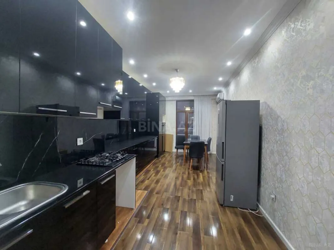 Kirayə verilir 2 otaqlı mənzil 100 m²