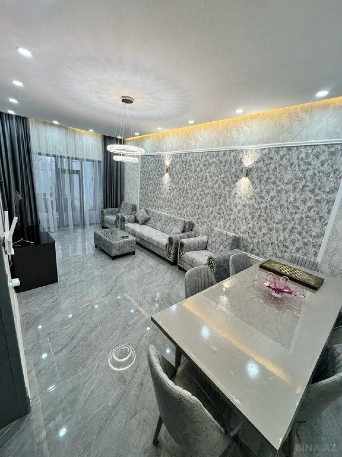 Kirayə verilir 4 otaqlı həyət evi 180 m²