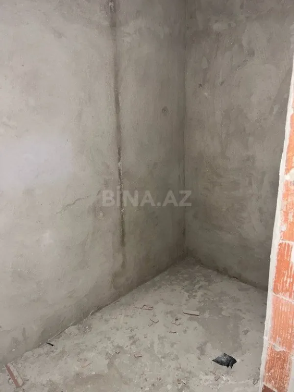 Satılır 2 otaqlı mənzil 82 m²