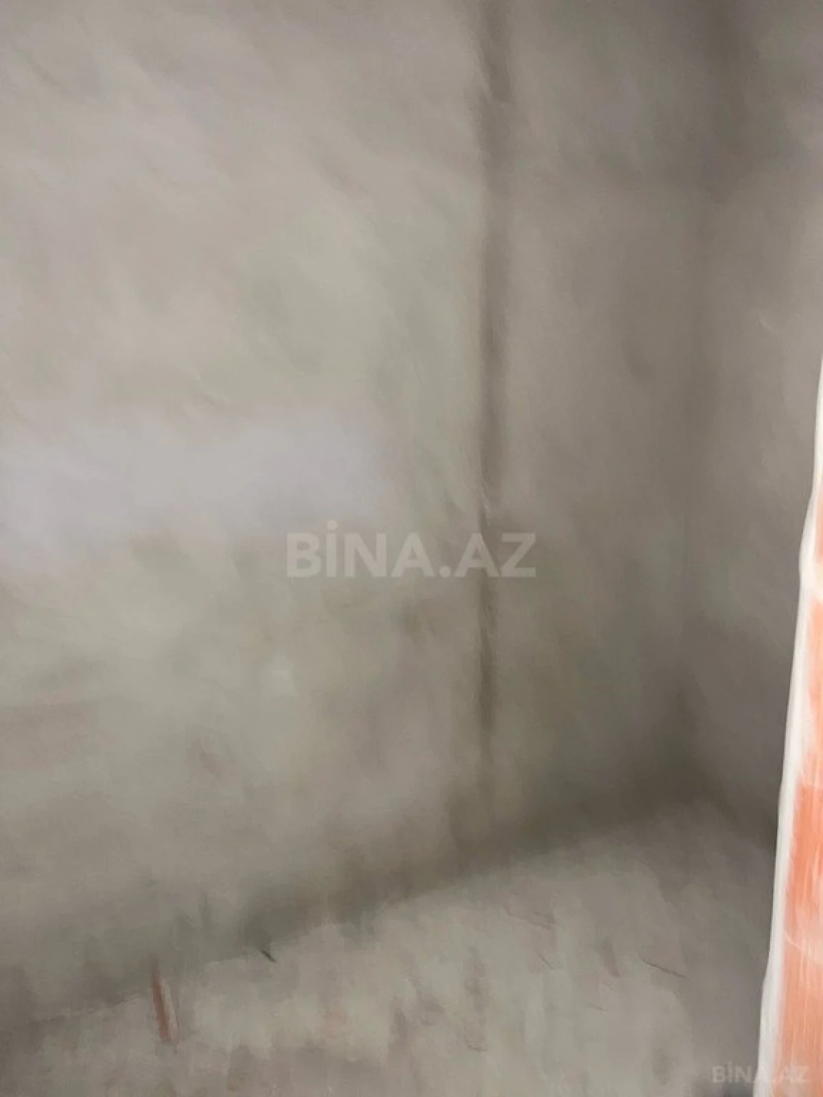 Satılır 2 otaqlı mənzil 82 m²