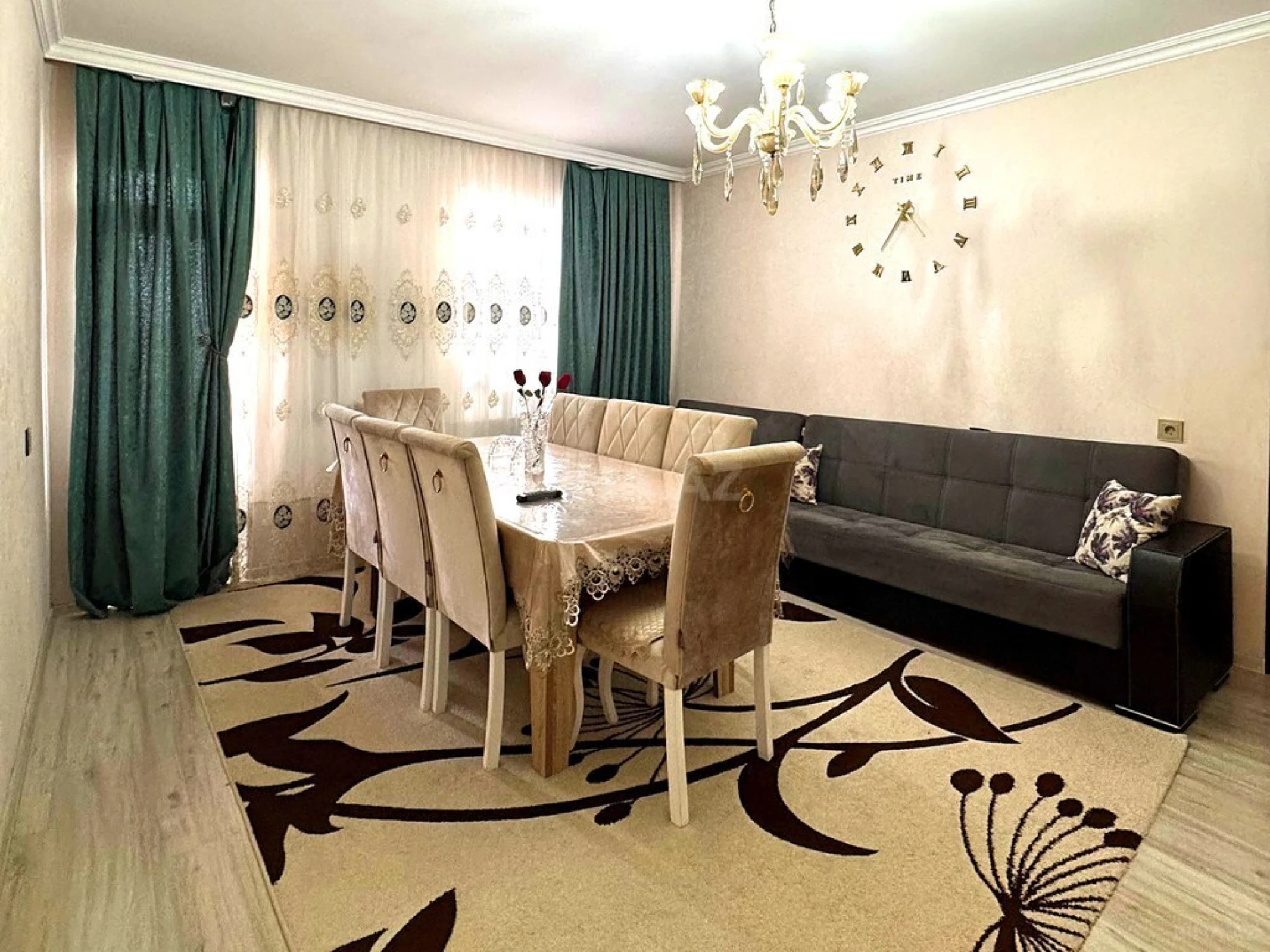 Satılır 4 otaqlı mənzil 95 m²