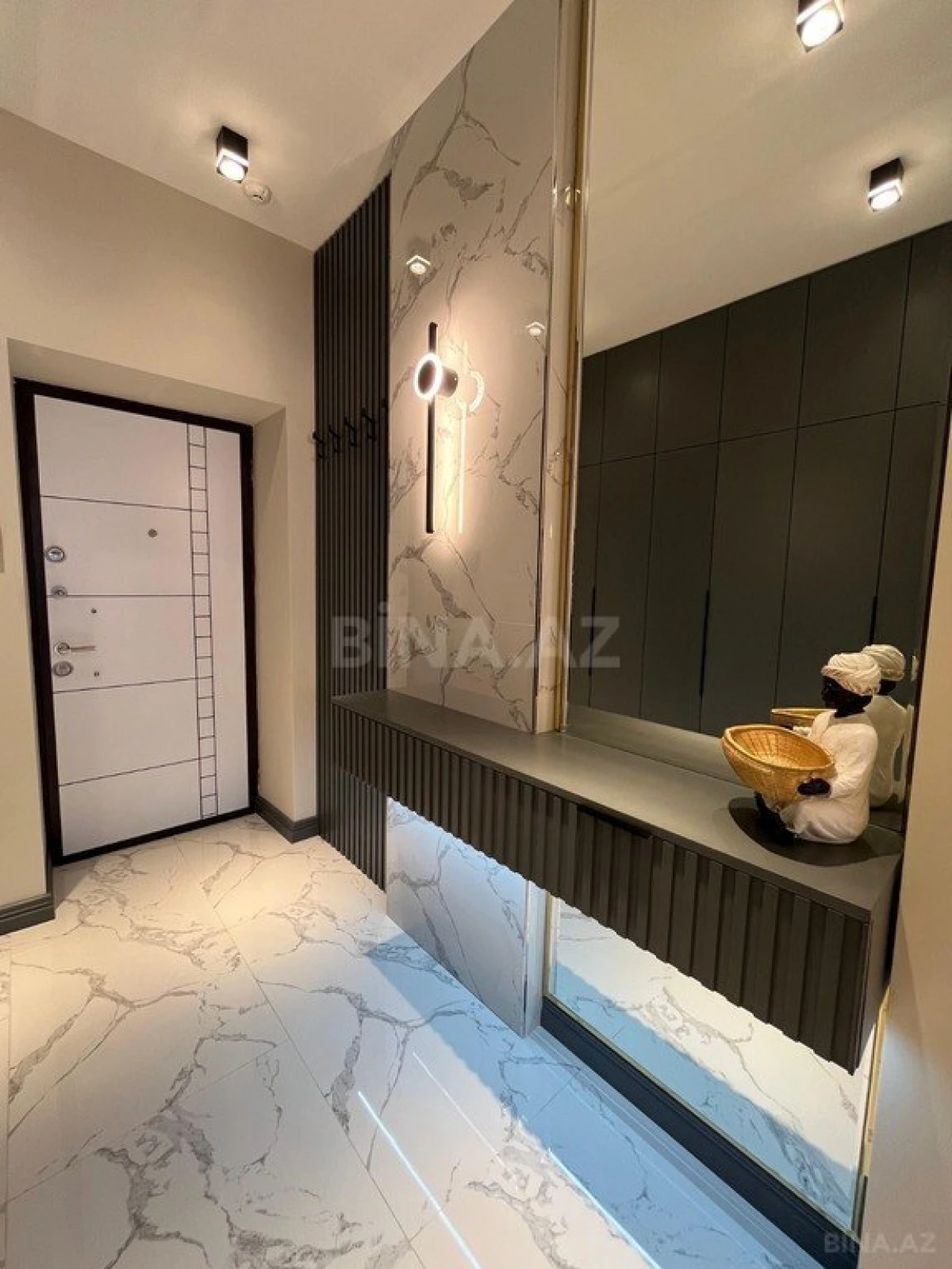 Kirayə verilir 3 otaqlı mənzil 104 m²