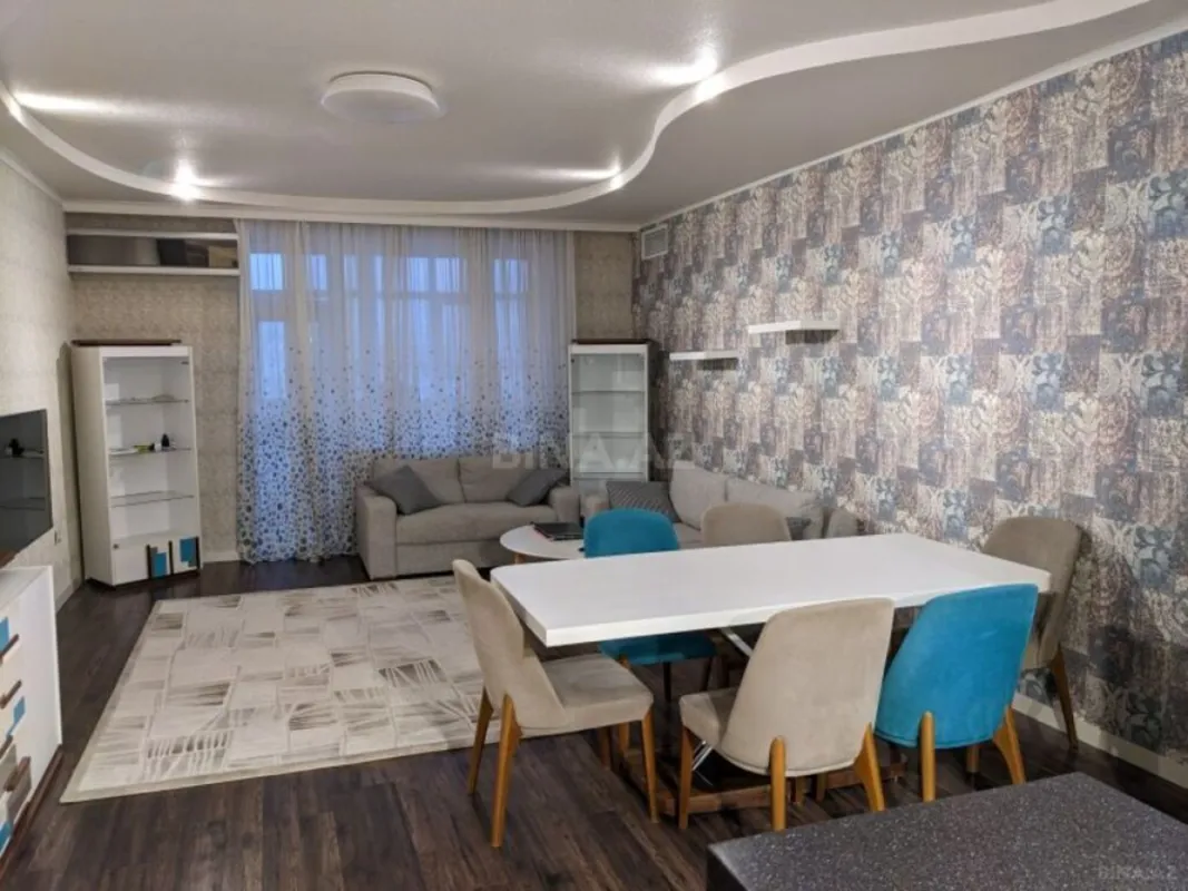 Kirayə verilir 3 otaqlı mənzil 120 m²