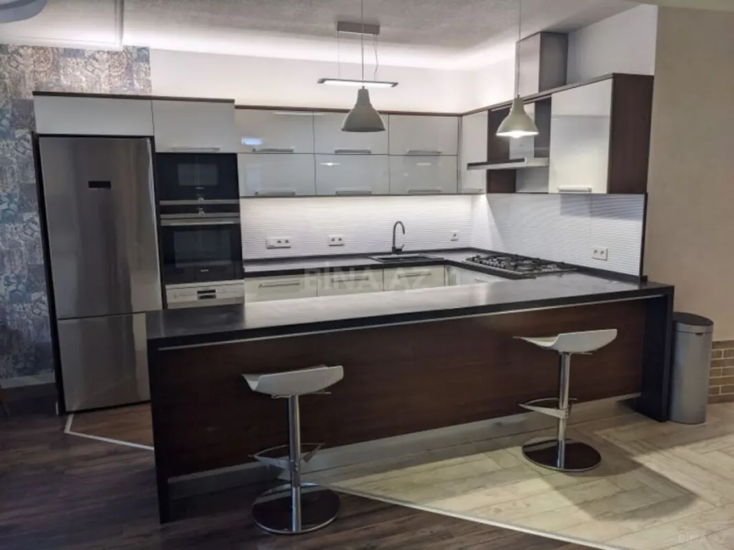 Kirayə verilir 3 otaqlı mənzil 120 m²
