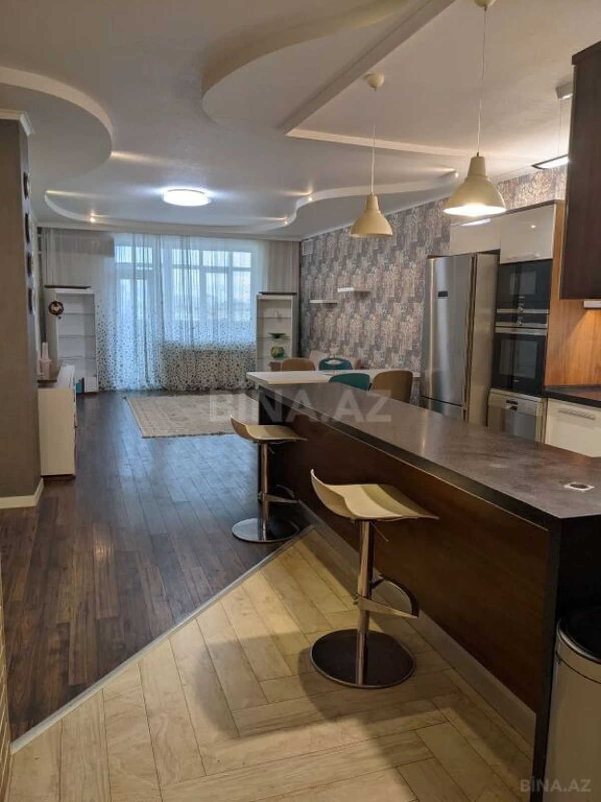 Kirayə verilir 3 otaqlı mənzil 120 m²
