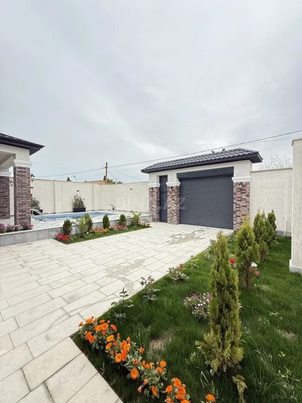 Satılır 4 otaqlı həyət evi 150 m²