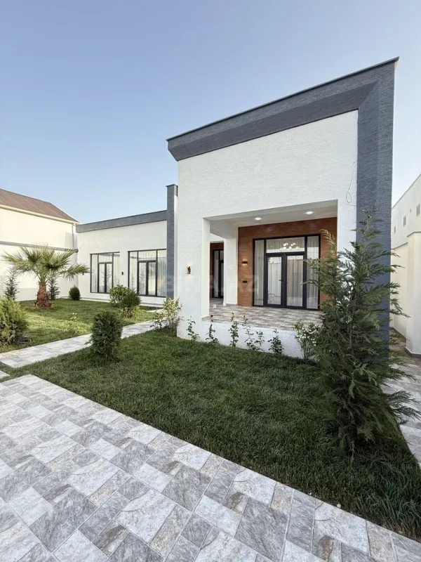 Satılır 4 otaqlı həyət evi 180 m²