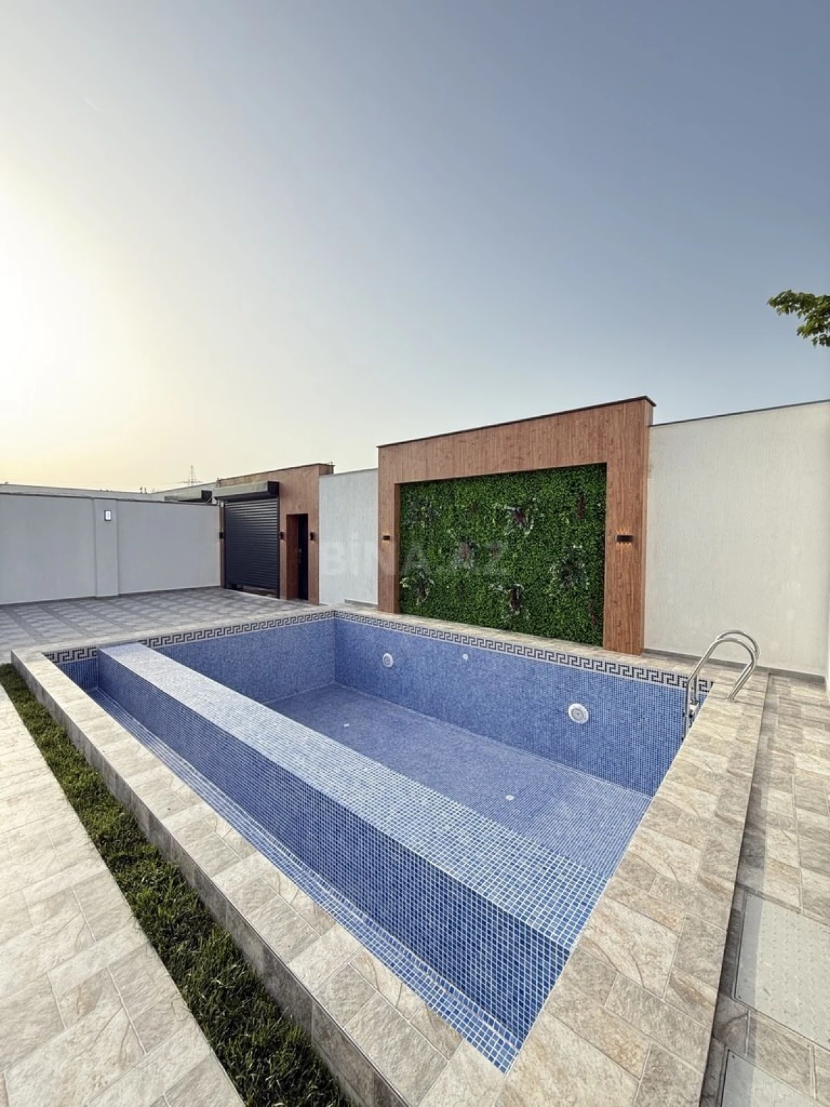 Satılır 4 otaqlı həyət evi 180 m²