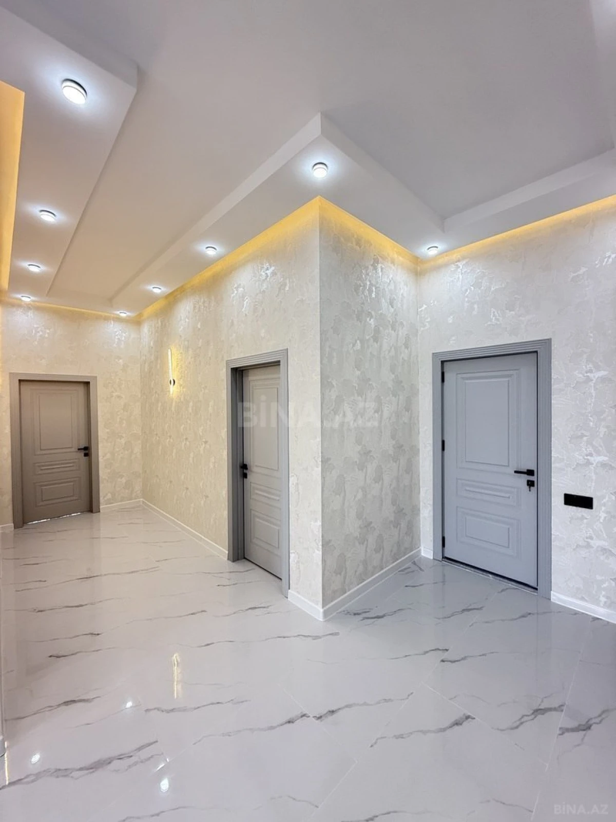 Satılır 4 otaqlı həyət evi 180 m²