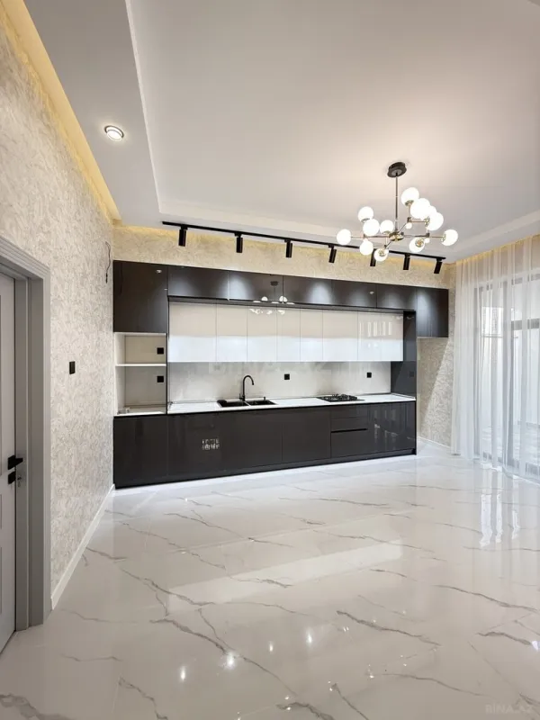 Satılır 4 otaqlı həyət evi 180 m²